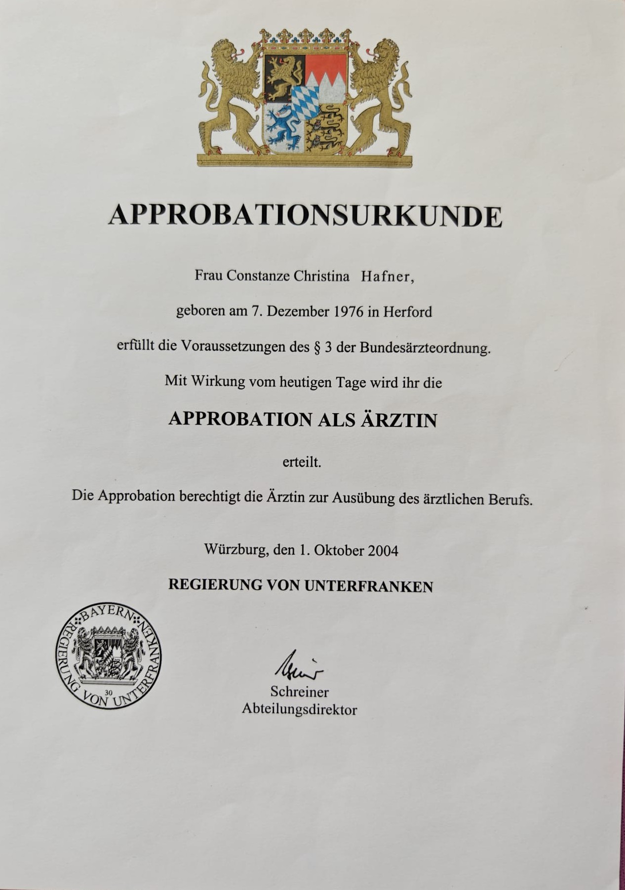 Licenciatura en Medicina (Approbation als Ärztin)